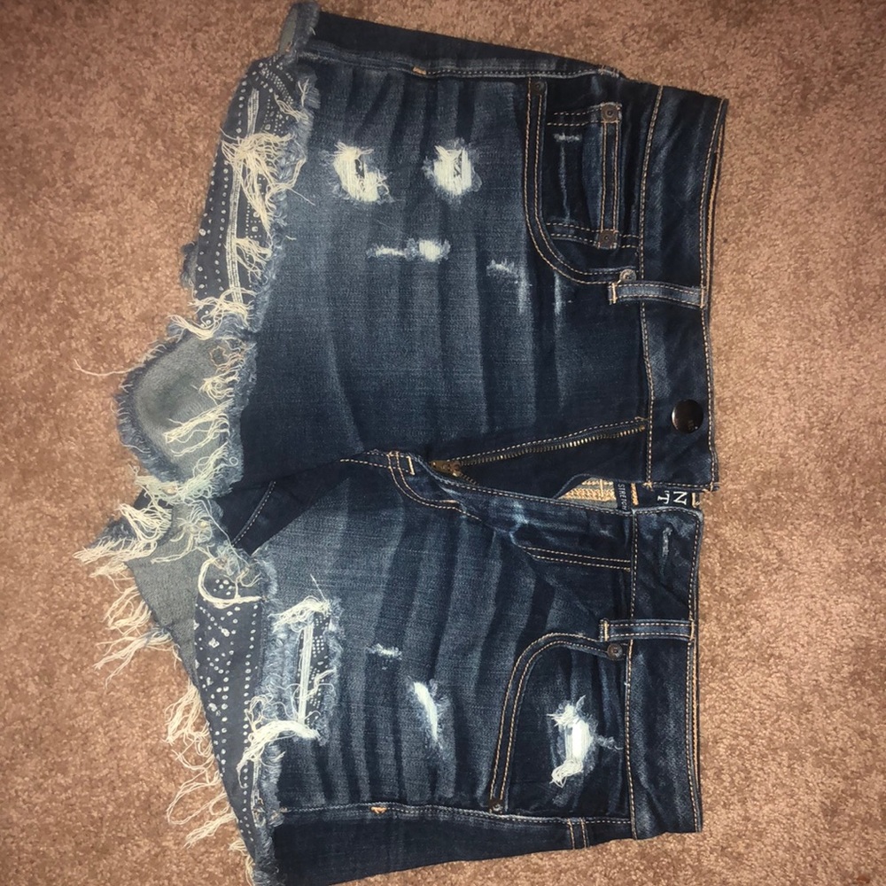 Super stretch jean shorts